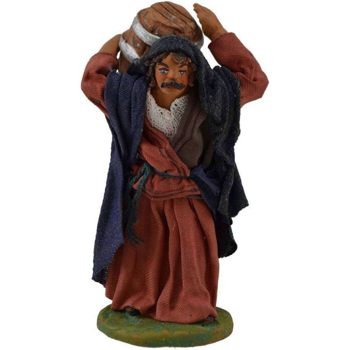 Hombre con barril a hombros 10 cm