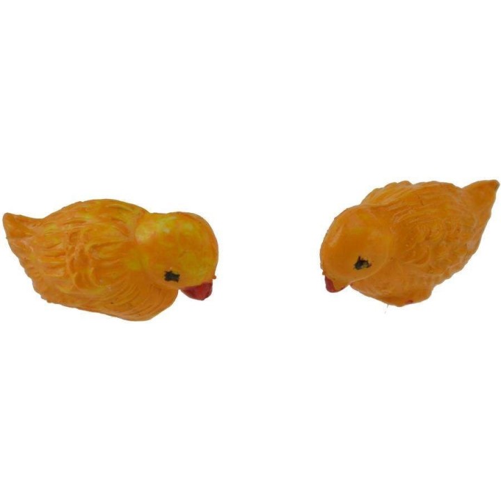 Conjunto de 2 pollitos de 1,5x0,8 cm de altura.