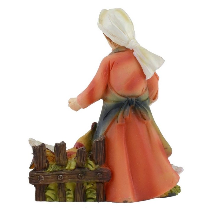 Peasant with hens in resin 8 cm