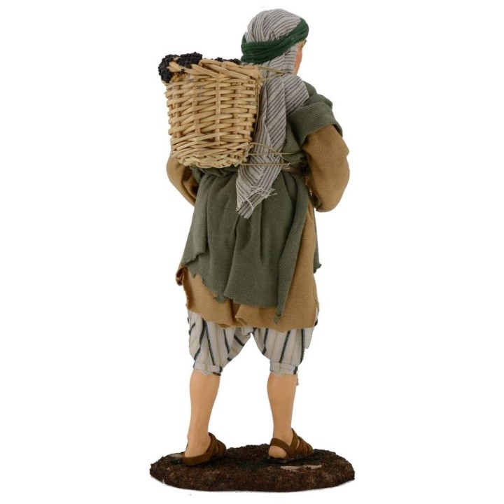 Hombre con cesta de uvas sobre los hombros 30 cm Pigini