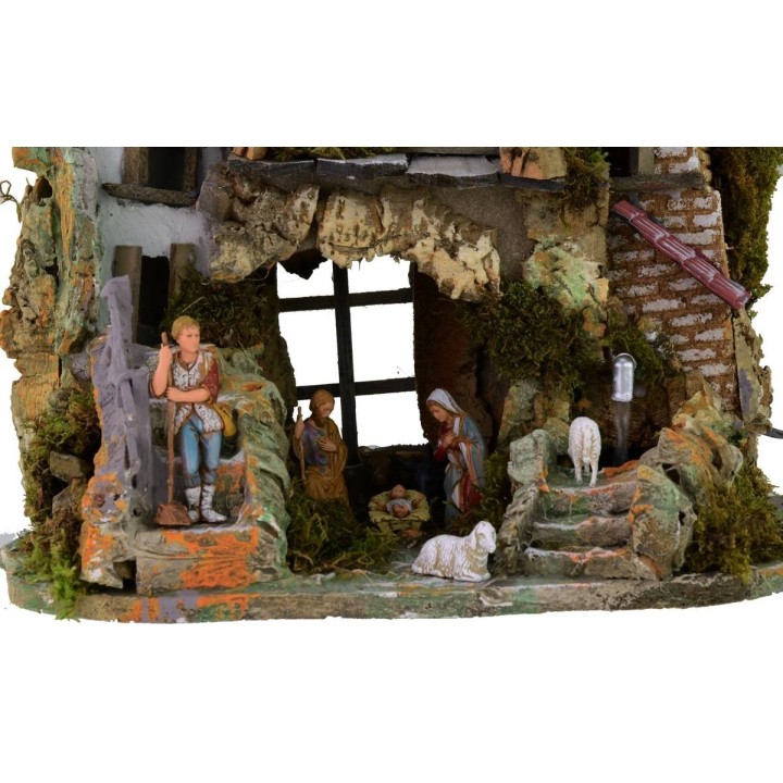 Nativity scene complete with Landi statues with functioning