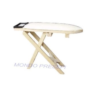 Tabla de planchar de madera en miniatura