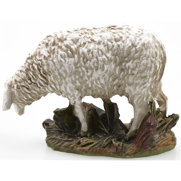 Oveja con la cabeza baja de resina pintada para estatuas de 10