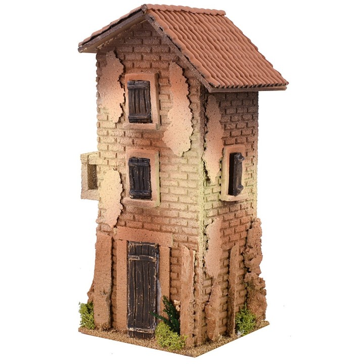Casa de tres pisos con balcón de 15x15x35 cm h