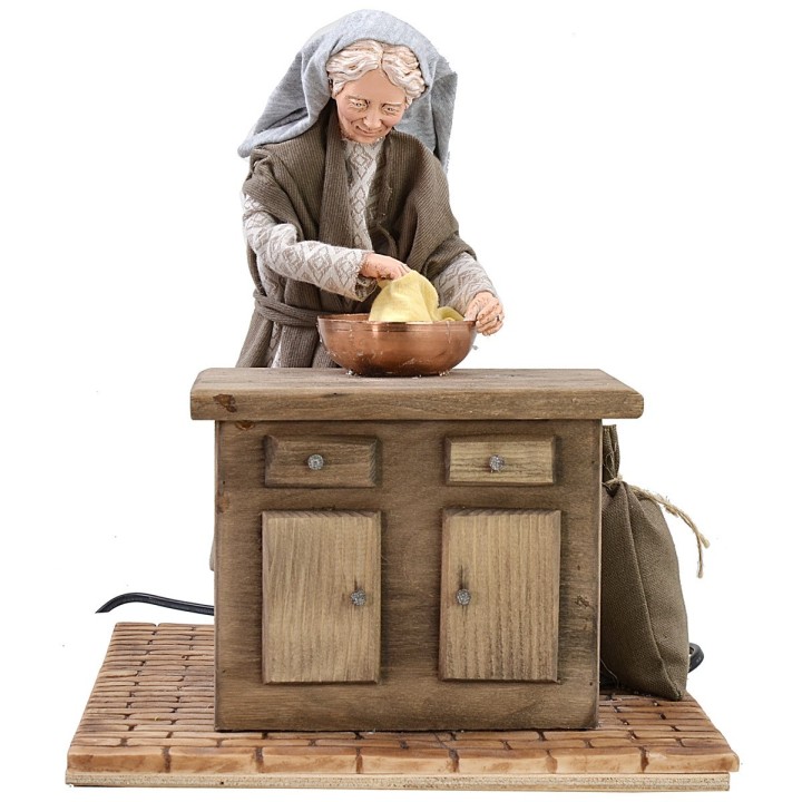 Palestinian woman kneading in motion 30 cm