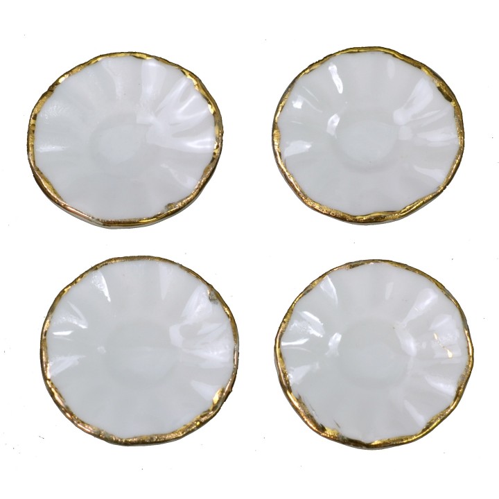 Set of 4 ceramic plates with border decorated with gold detail