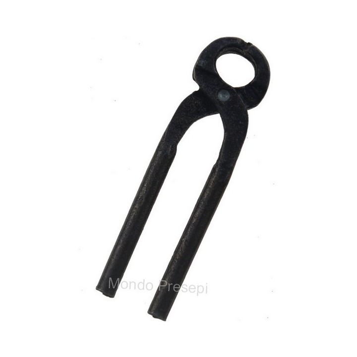 Metal pincer available in various sizes: