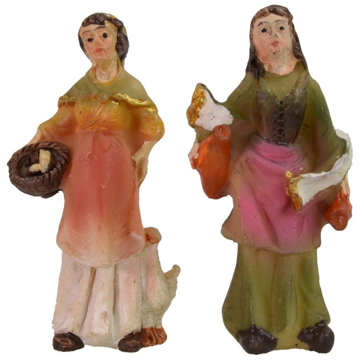Set of 4 characters 5 cm in resin