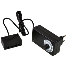 Alimentatore strisce led a 4 uscite 2 da ø 2,1 mm e 2 da ø 2,5