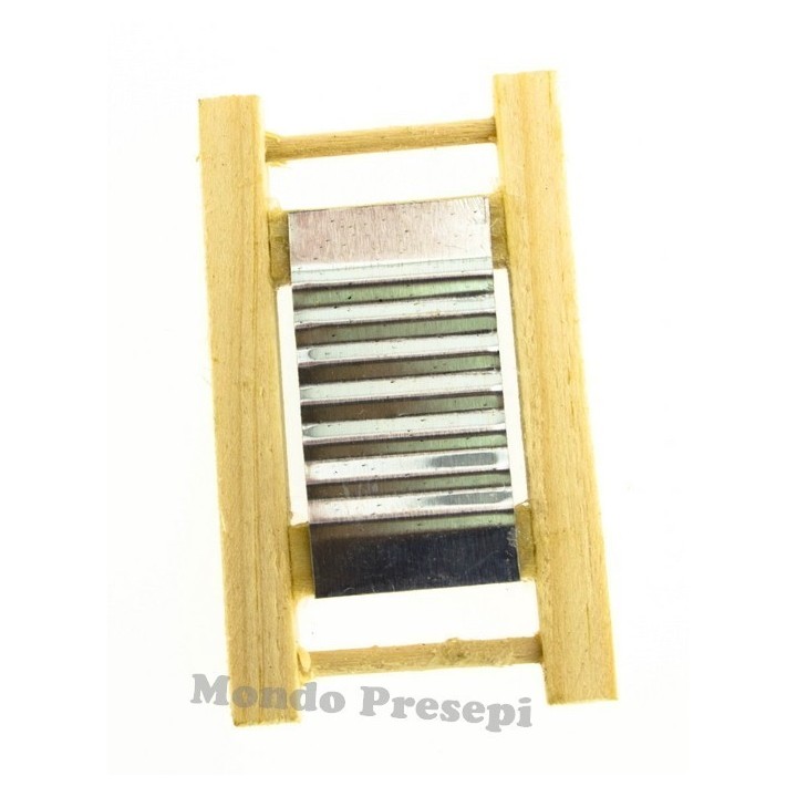 Wooden board for laundress