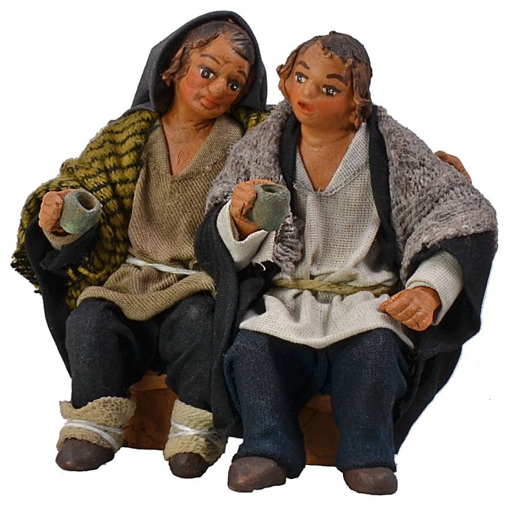 Pareja de borrachos sentados serie 10 cm