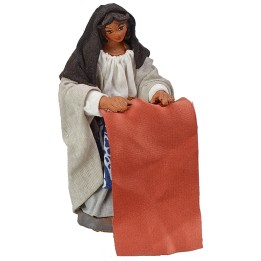 Mujer que sacude la ropa 10 cm