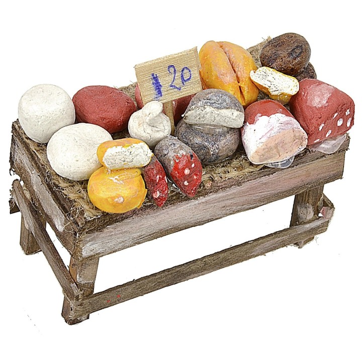 Puesto de mercado de belén con embutidos y quesos de 6x3,5x4 cm.