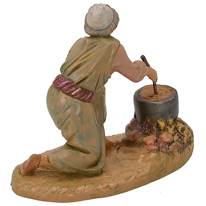 Kneeling shepherd cooking Fontanini series 12 cm