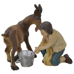 Resin young goat milker series 9 cm
