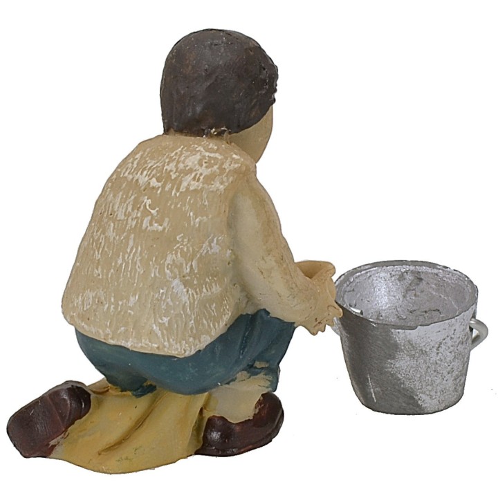 Joven ordeñador de cabra en resina serie 9 cm
