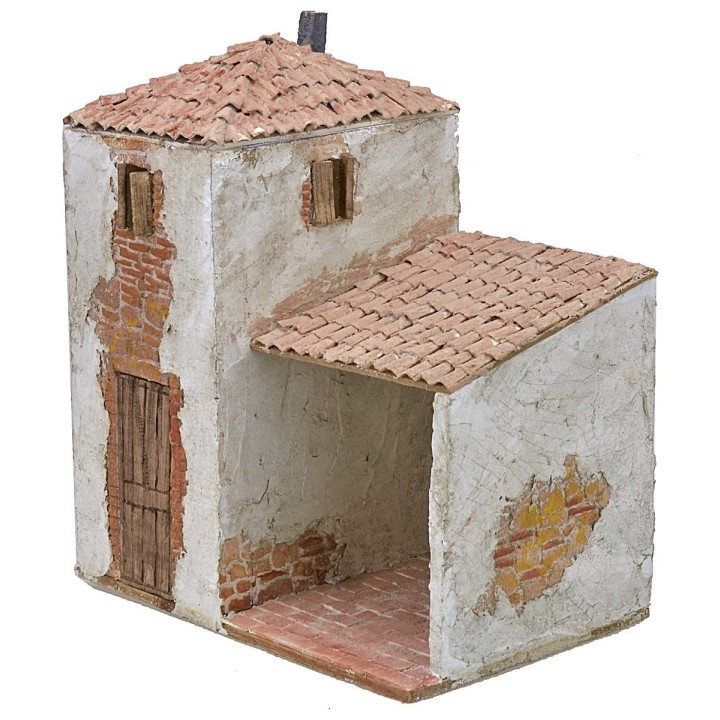 Casa enlucida con pórtico de 24x16x29,5 cm h