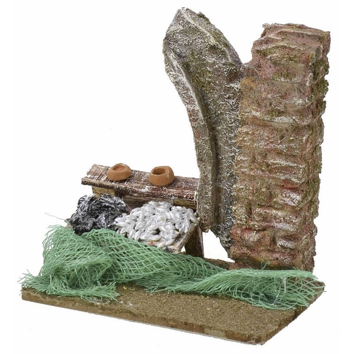Ambientazione con banco di pesce cm 9x6x9,5 h per statue da 6 cm