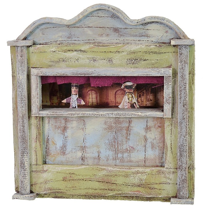 Teatrillo verde con marionetas de 17x6,5x18,5 cm de altura para