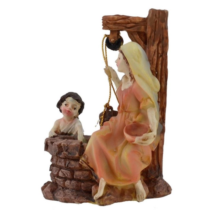 Mujer con niño en el pozo de resina serie cm 12