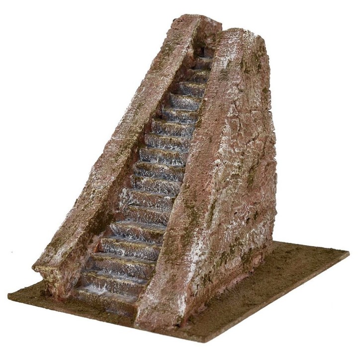 Escalera para pesebre de 24x17x21 cm de altura.