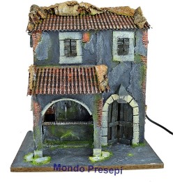 Home with a fountain to 3 outputs of water and streetlight