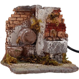 Fuente y barril funcionando cm 13,5x13x12 h.