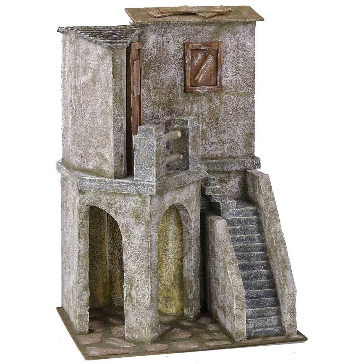 Casa con scalinata e bottega cm 39x29x56,5 h per statue da 20 cm