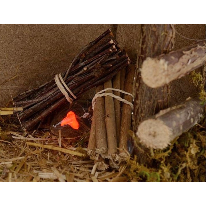 Capanna per presepe con fuoco cm 35x15x23,5 h