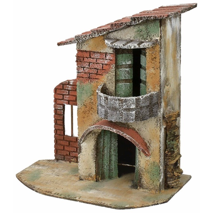 Casa de dos pisos con balcón 24x14x26h