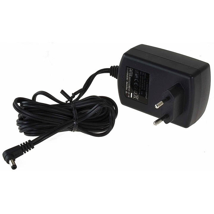 8V 2.7A power supply