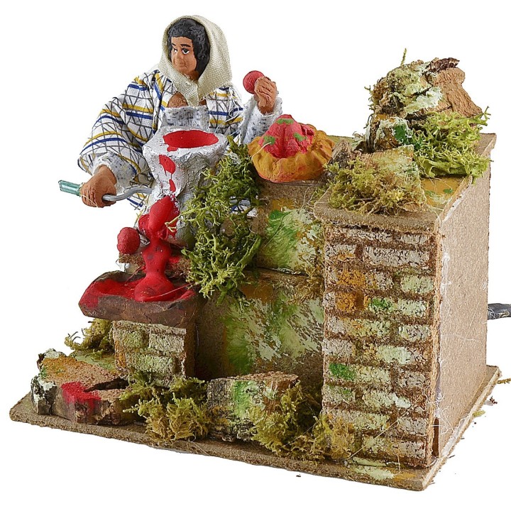 Ortolana che spreme i pomodori in movimento 10 cm