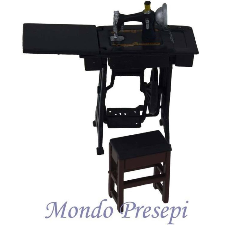 Macchina da cucire con banco e sgabello