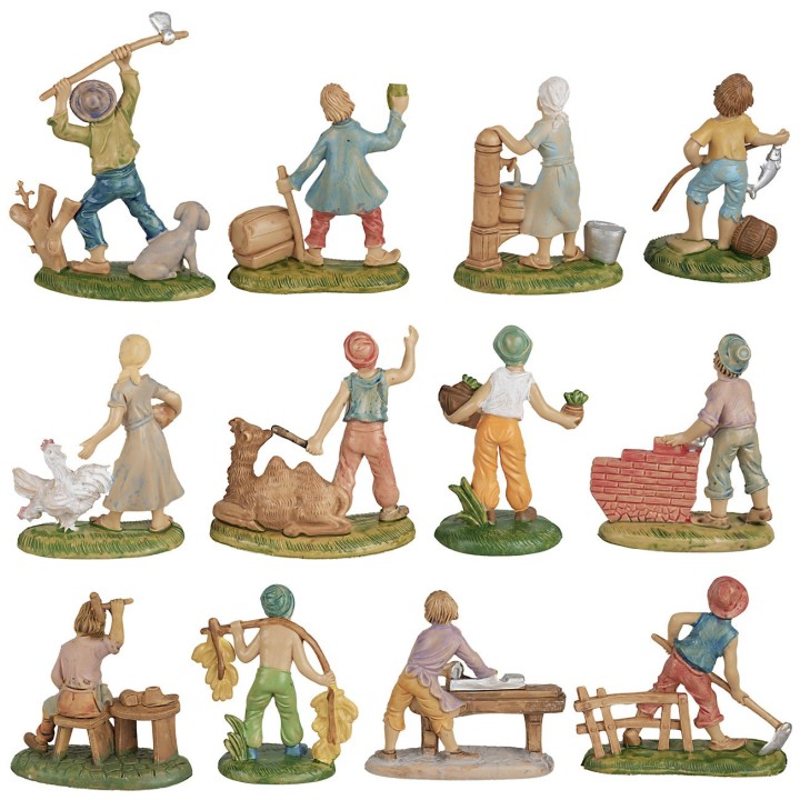 Set 12 pastores de PVC 8 cm