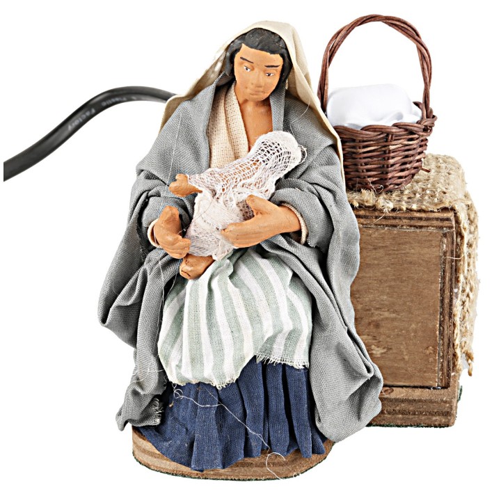 12 cm breastfeeding woman in motion