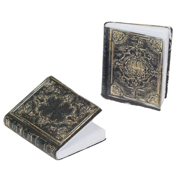 Set of 2 books 2 cm high