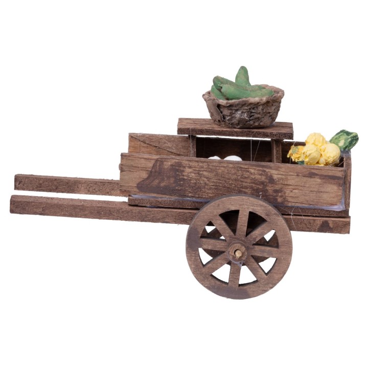 Carretto in legno con prodotti vari