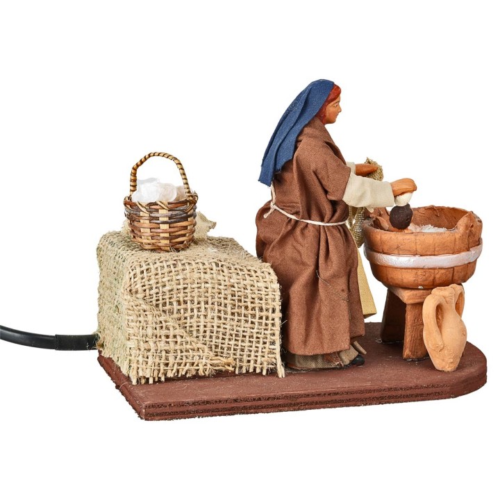 Donna che lava bimbo serie 12 cm in movimento