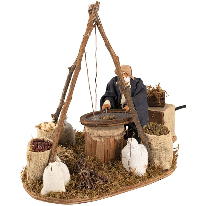 Man sifting in motion 12 cm