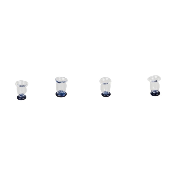 Set of 4 glasses in glass