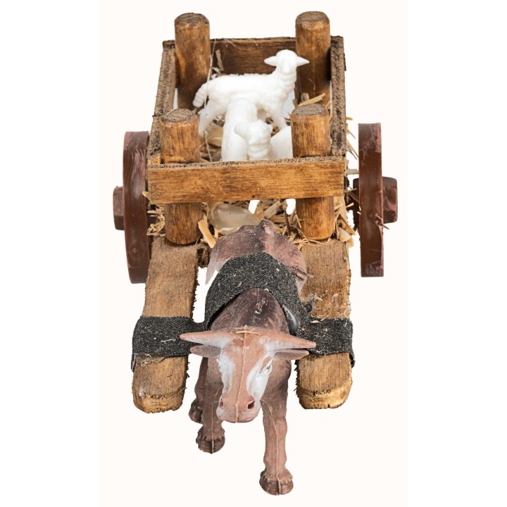 Carro in legno con pecore