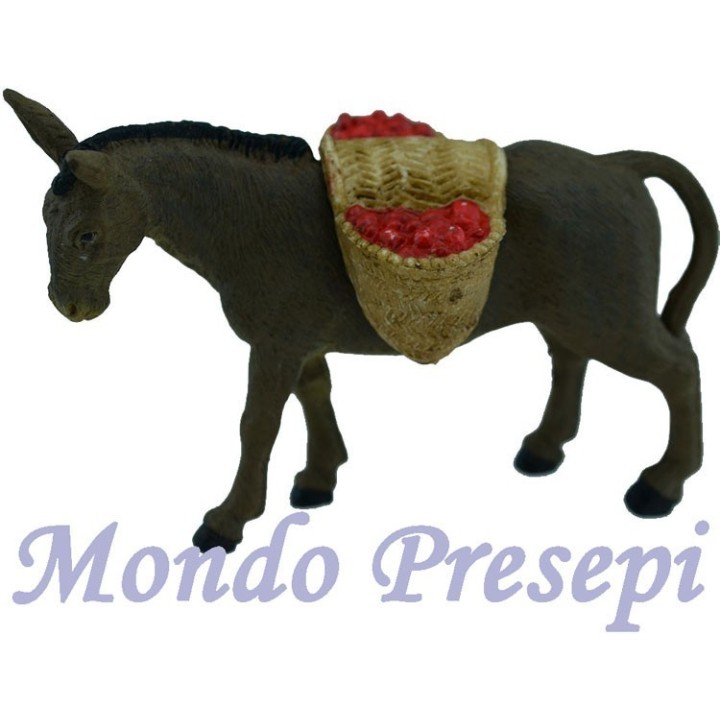 Burro con sacos de tomates