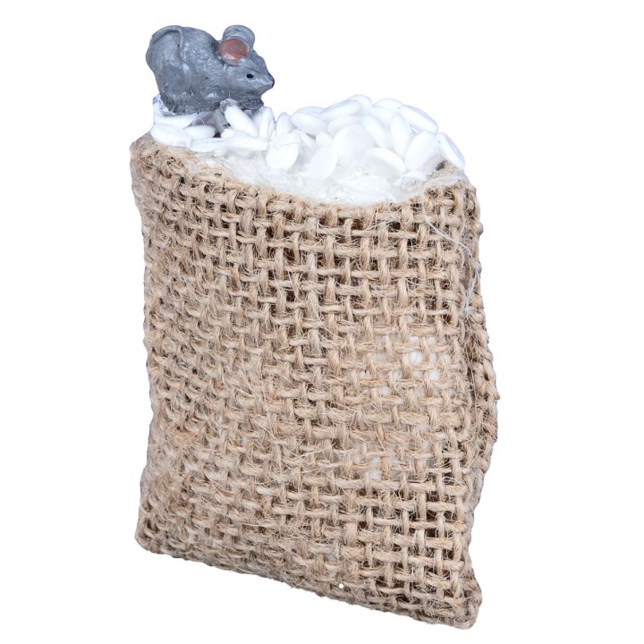 Ratón gris sobre saco de yute – cm 5x6 h