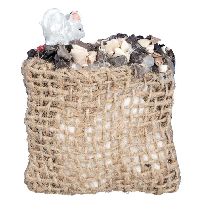 White mouse on burlap sack – cm 4.5x5 h
