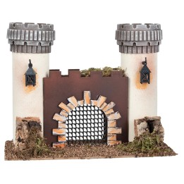 Castello con torri merlate e cancello cm 23,5x12x18,5 h