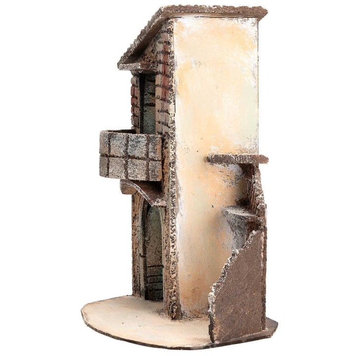 Casa napolitana de dos pisos con ventana lateral cm