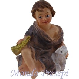 Cm 9 Bambino che accarezza la pecora