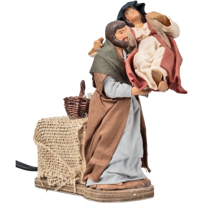 Man with pregnant woman in arms h 12.5 cm in motion