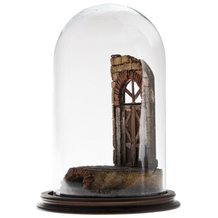 Nativity scene with arch in glass dome and wooden base ø cm