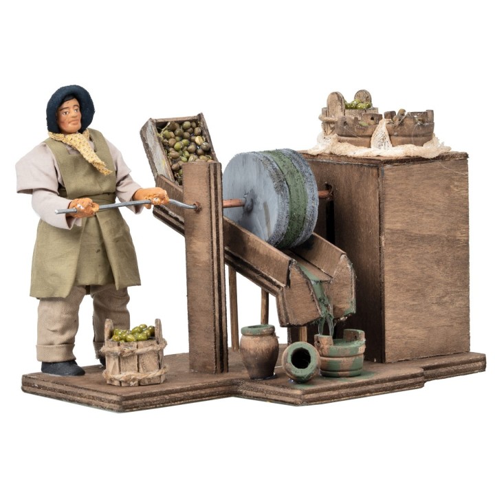 Uomo che macina olive in movimento serie 12 cm